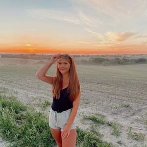 Meet your Posher, Anna